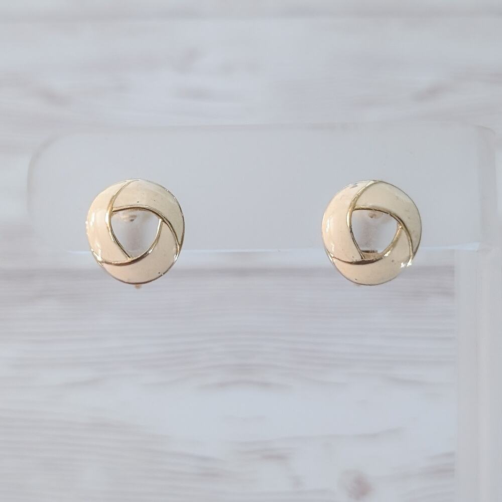 Vintage Trifari Clip On Earrings Dainty Cream Enamel